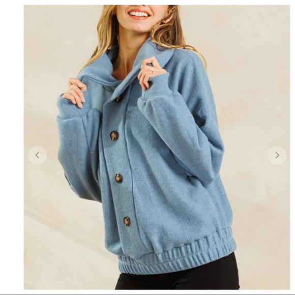 18 Boho Fabulous Wide Collar Front Button Pullover - Picture 4 of 7